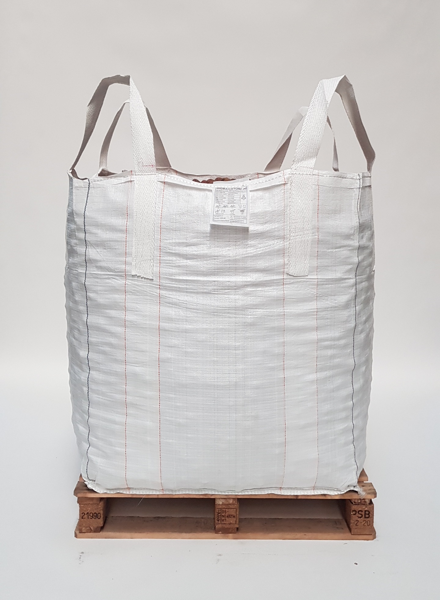 Big Bag 1m³ 1500 Kg Met cross corner hijslussen - Pallet aanbieding